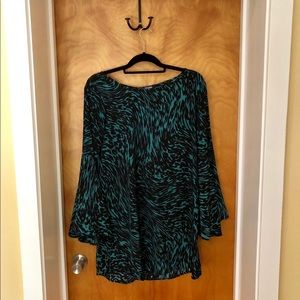 Tildon Bell Sleeve Shift Dress